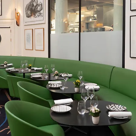 Hotel Vernet Champs Elysées 5*