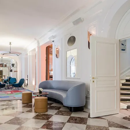 Hotel Vernet Champs Elysées 5*