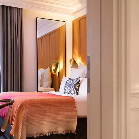 Vernet Champs Elysées Hotel Parigi