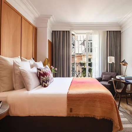 Vernet Champs Elysées Hotel 5*