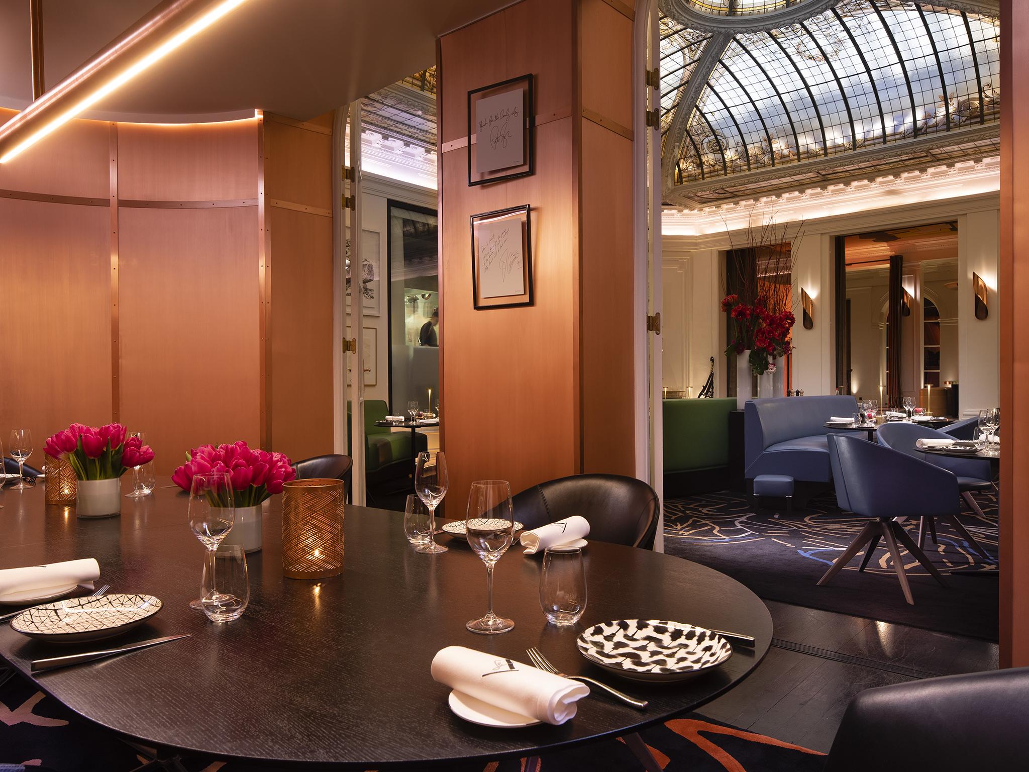 Vernet Champs Elysees Hotel Paris