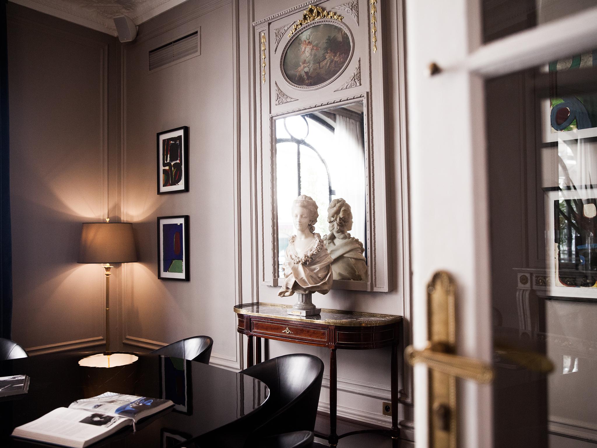 Vernet Champs Elysées Hotel