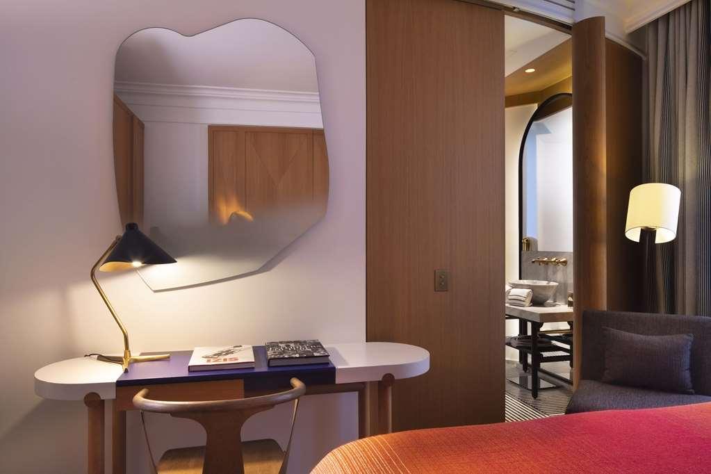 Vernet Champs Elysées Hotel