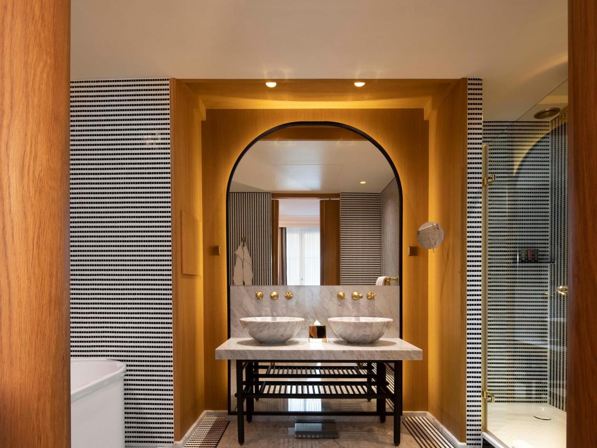 Vernet Champs Elysees