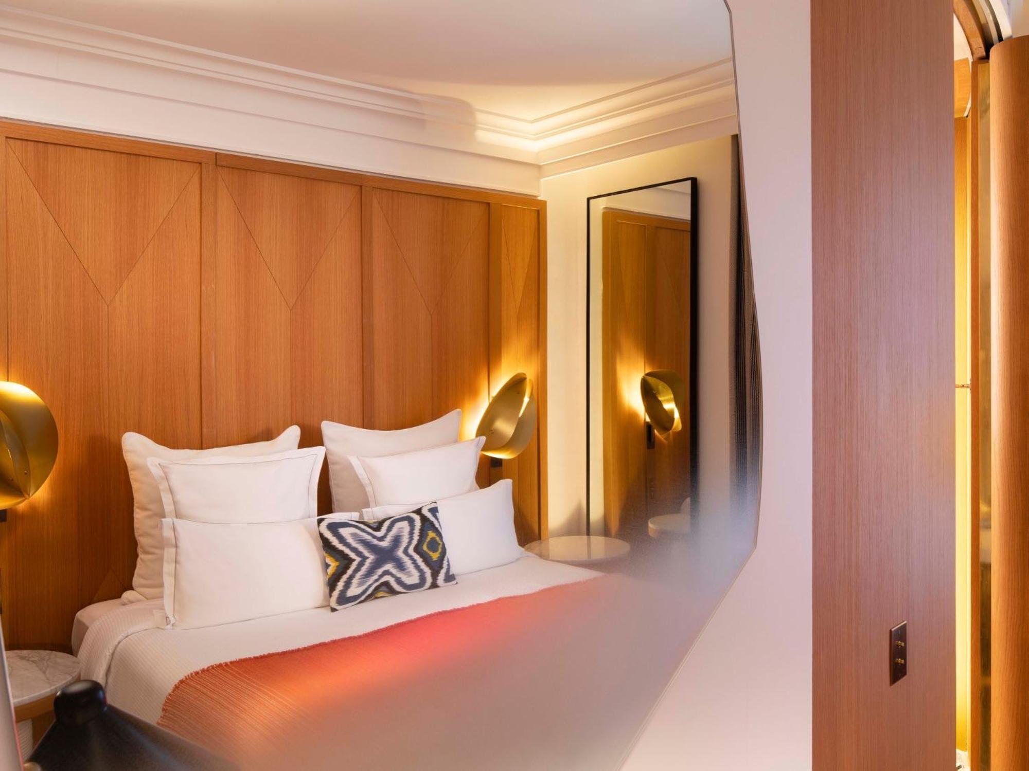 Hotel Vernet Champs Elysees Paris